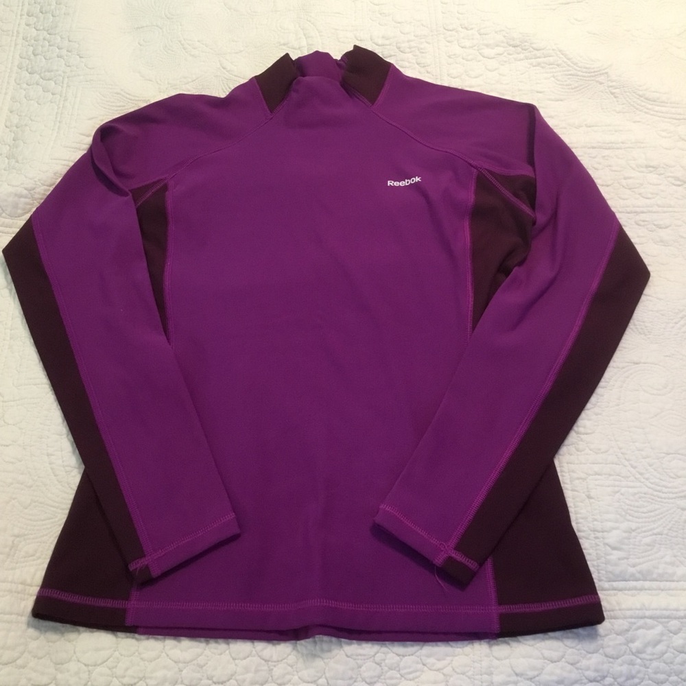 Reebok‎ Dry Wick workout Shirt. Size S. Purple